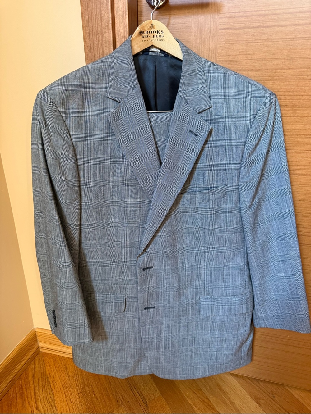 Brooks Brothers Light Gray Plaid Sport Coat